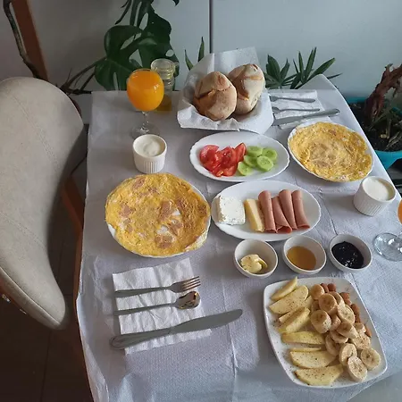 Hk Bed & Breakfast