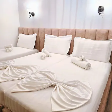 Hk- Is A Family-run Designed To Welcome Like Friends Located In The Heart Of Kruje,it Offers Comfort,peace,and Privacy To Make Feel Right At Enjoy Free Public Parking, Taxi Service,local Guides And A Traditional Breakfast Inclu Bed & Breakfast