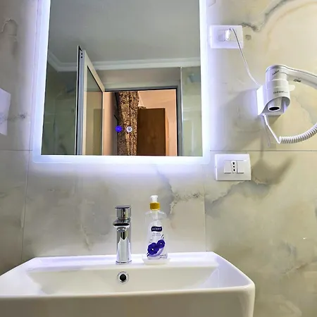 B&B Hk- Is A Family-run Designed To Welcome Like Friends Located In The Heart Of Kruje,it Offers Comfort,peace,and Privacy To Make Feel Right At Enjoy Free Public Parking, Taxi Service,local Guides And A Traditional Breakfast Inclu 3*