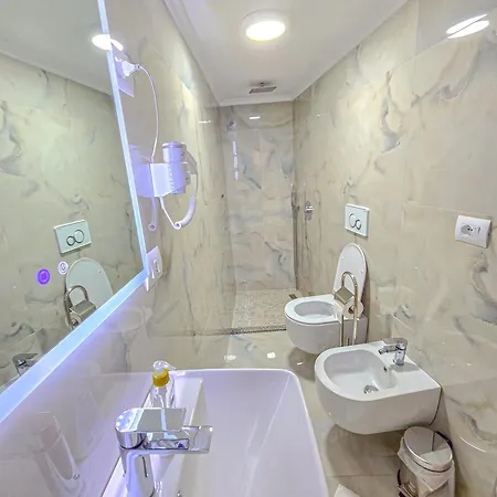 Hk- Is A Family-run Designed To Welcome Like Friends Located In The Heart Of Kruje,it Offers Comfort,peace,and Privacy To Make Feel Right At Enjoy Free Public Parking, Taxi Service,local Guides And A Traditional Breakfast Inclu B&B Krujë