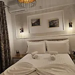 Alojamento de Acomodação e Pequeno-almoço Hk 3*