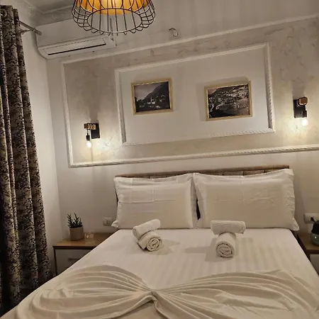 Bed & Breakfast Hk 4*